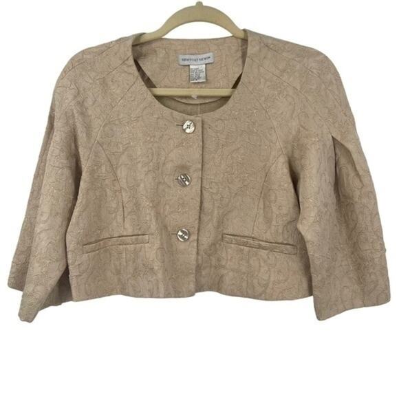 Lightweight Short Jacket Metallic Embossed Pleat 3/4 Sleeve Blazer 8 Button Nwot